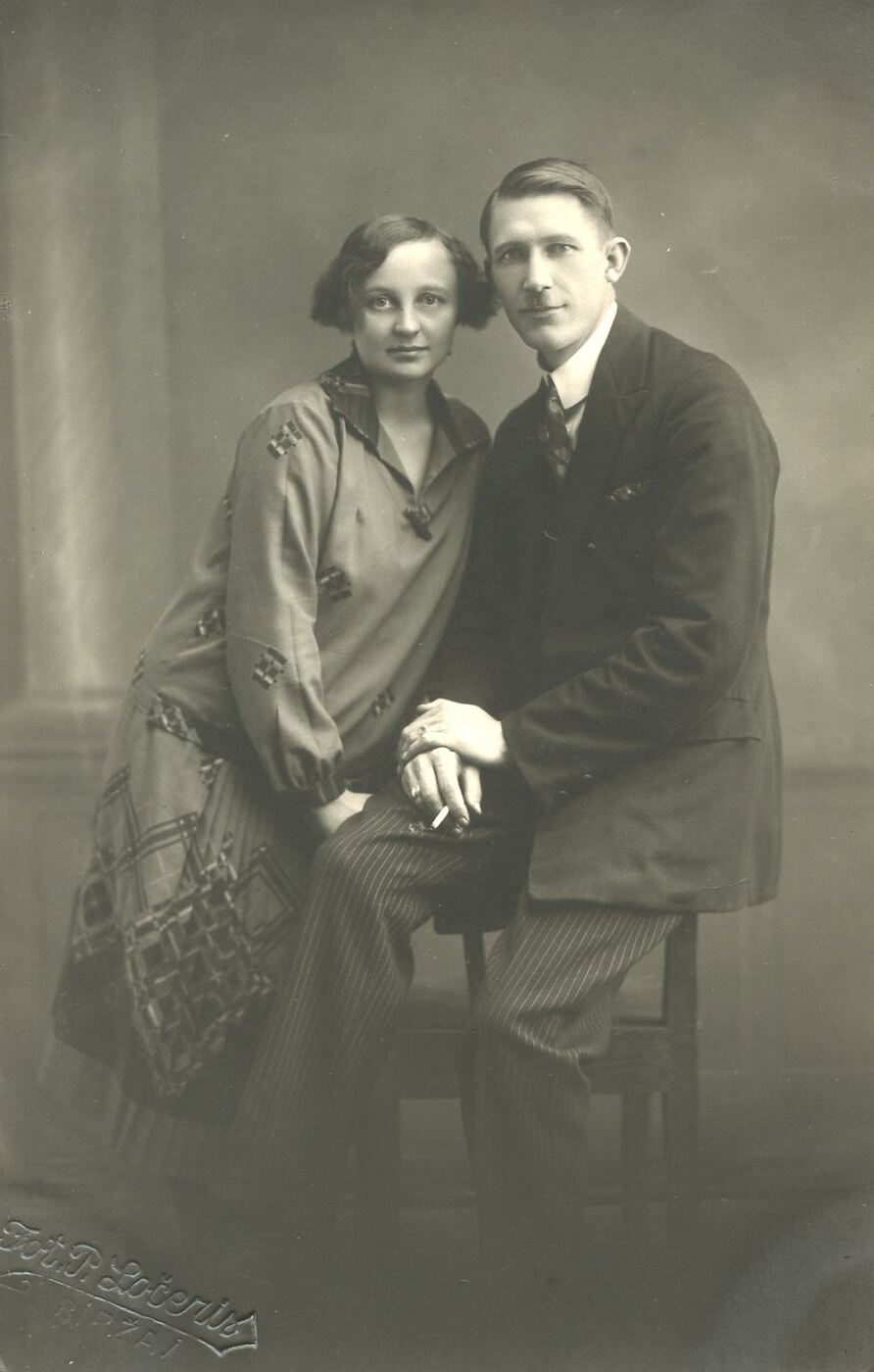 Petras Ločeris, Biržų krašto fotografas Petras Ločeris su žmona Emilija Jasiukėnaite-Ločeriene