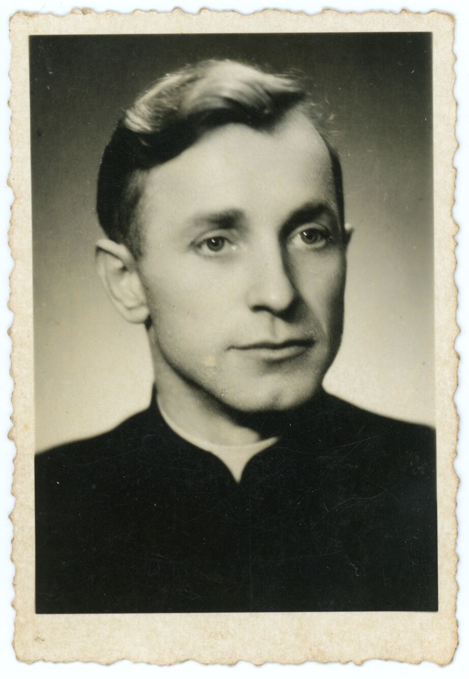Nežinomas fotografas, Kunigas Zigmantas Gustaitis
