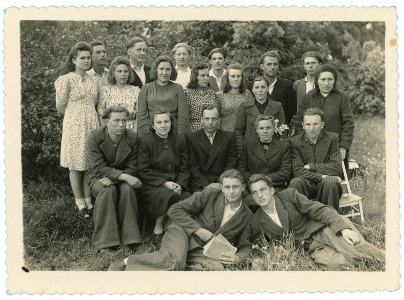 Nežinomas fotografas, Kražių suaugusiųjų-jaunimo vakarinės mokyklos mokiniai