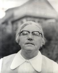 [Ieva Simonaitytė] : [portretinė nuotrauka]