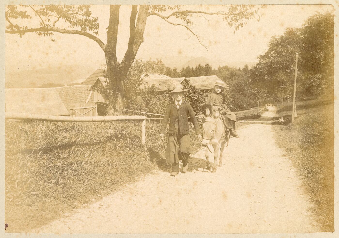 Benediktas Henrikas Tiškevičius, Šveicarija. Grafo B. H. Tiškevičiaus dukra Elžbieta Maria raita ant asilo