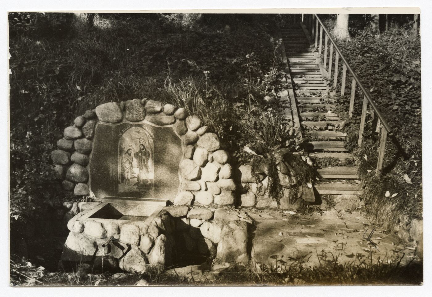 Nežinomas fotografas, Šv. Jono šaltinis