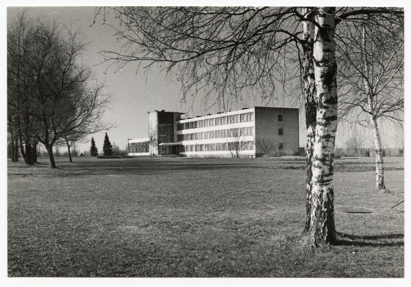 Nežinomas fotografas, Lietuvos agrarinių ir miškų mokslų centro filialas Sodininkystės ir daržininkystės institutas