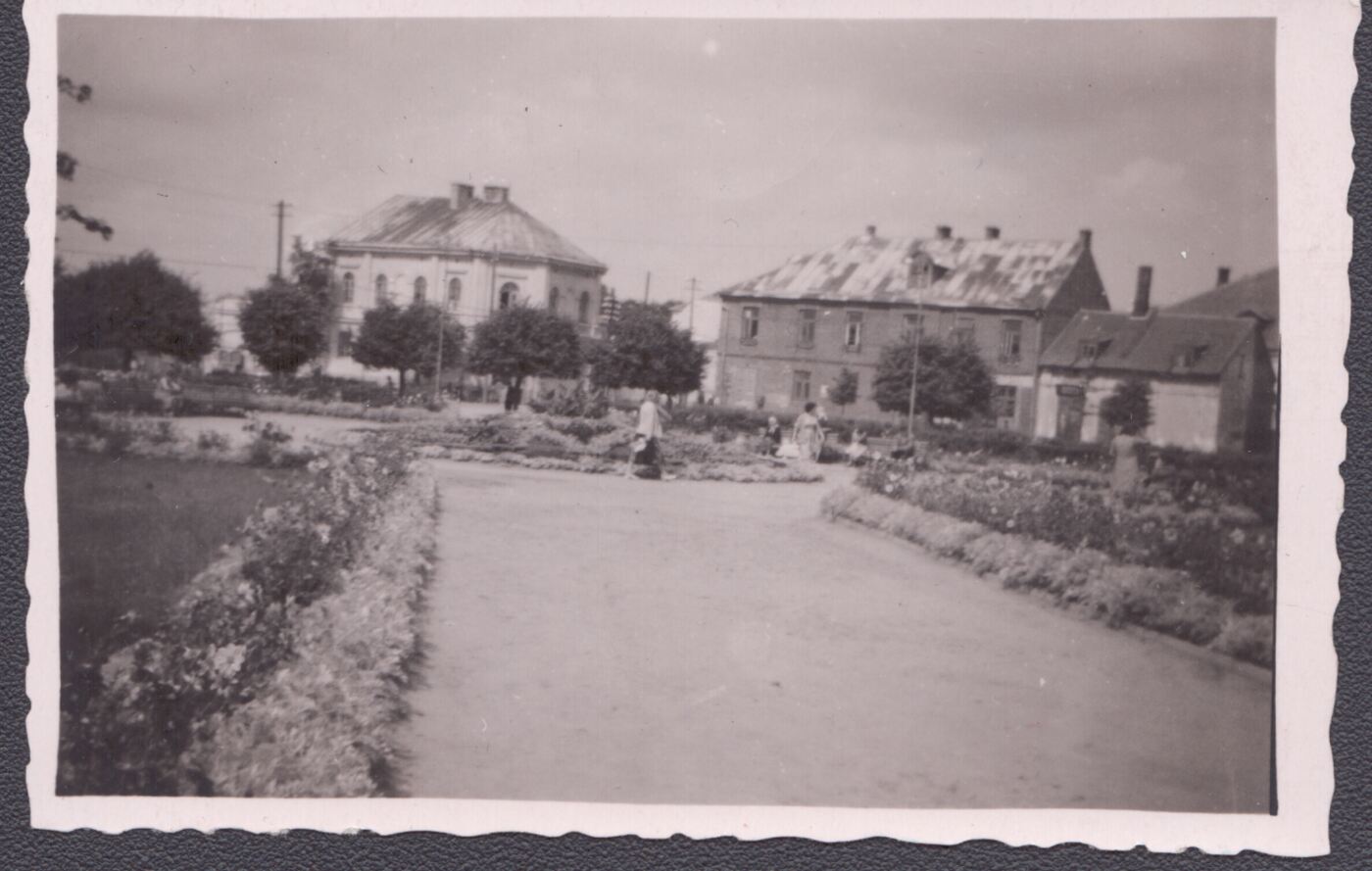 Nežinomas fotografas, Kapsuko (Marijampolės) vaizdas. K. Požėlos aikštė