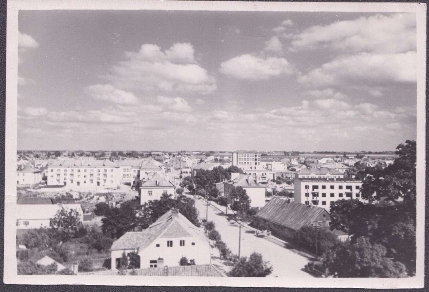 Nežinomas fotografas, Kapsuko (Marijampolės) Laisvės gatvės perspektyva