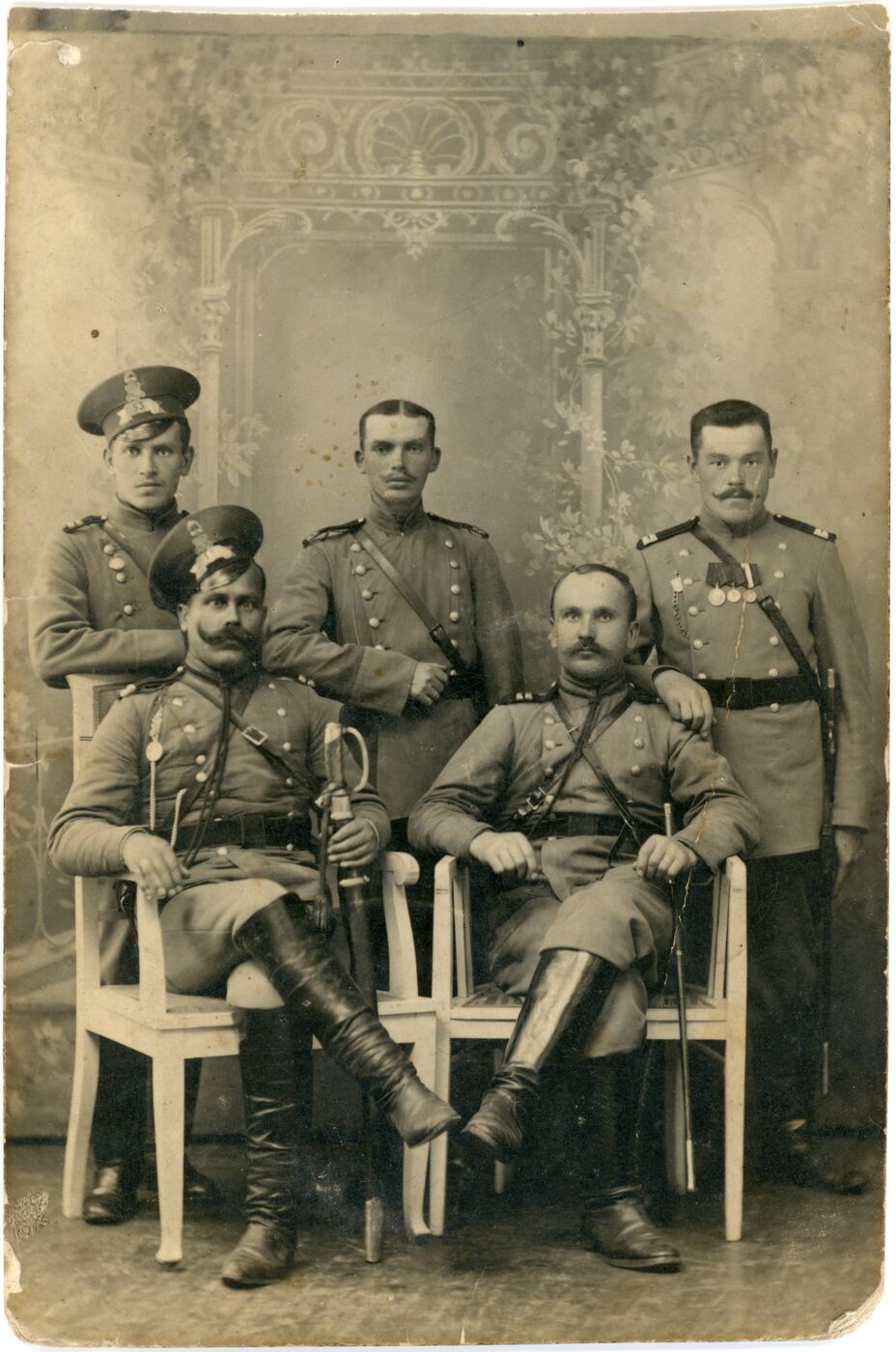 Nežinomas autorius, Caro kariuomenės karininkai. Bendra fotografija