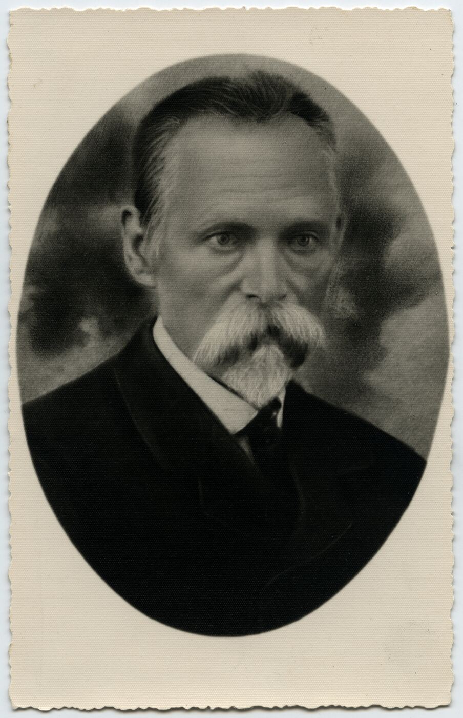 Nežinomas autorius, Vincas Laucevičius