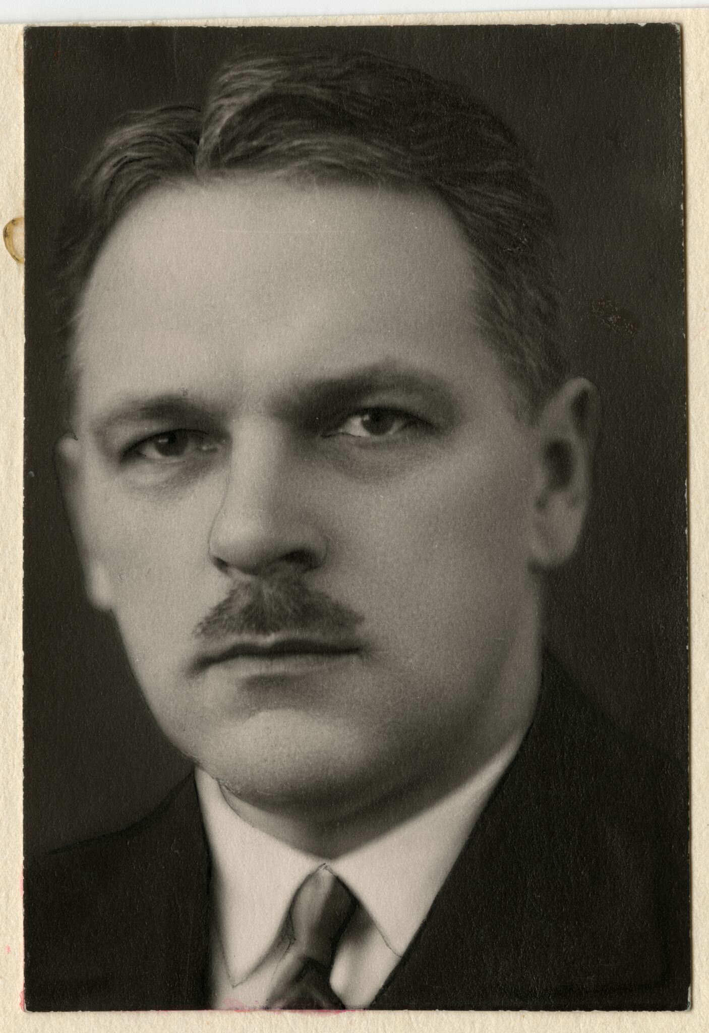 Nežinomas autorius, Vladas Masiulis