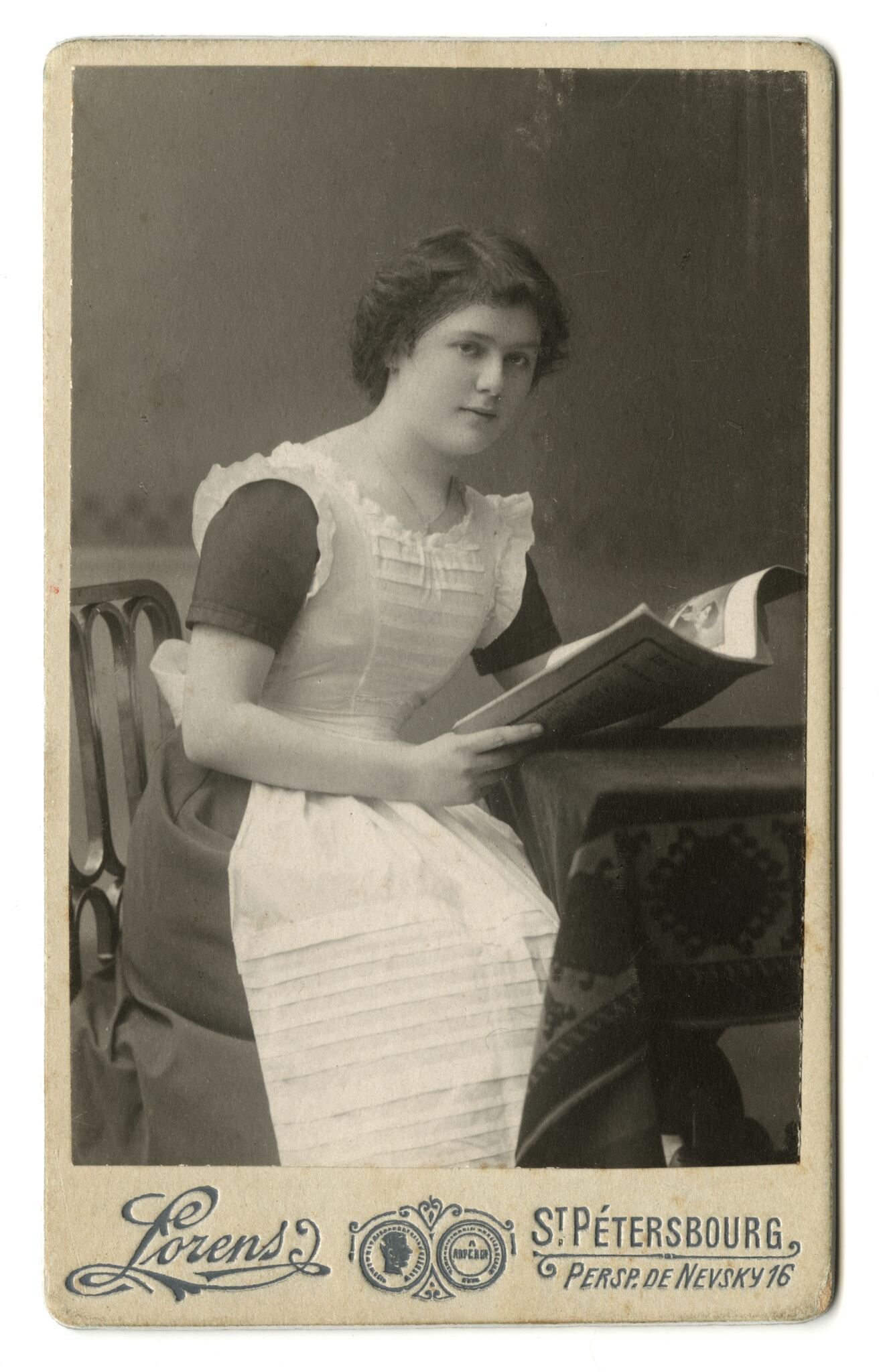 Alfred Lorens, Moters portretas