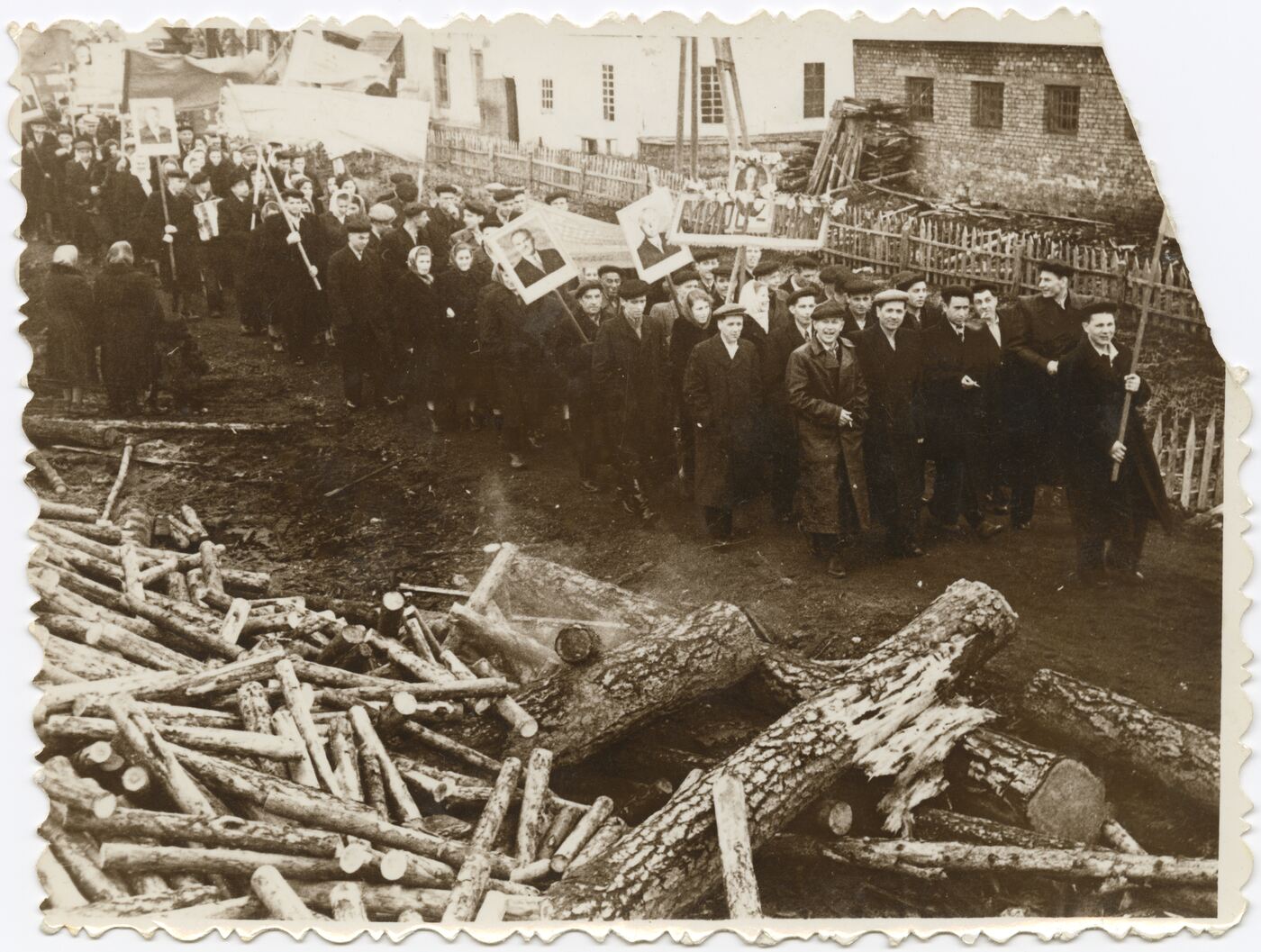 Nežinomas autorius, Gegužės 1-osios demonstracija