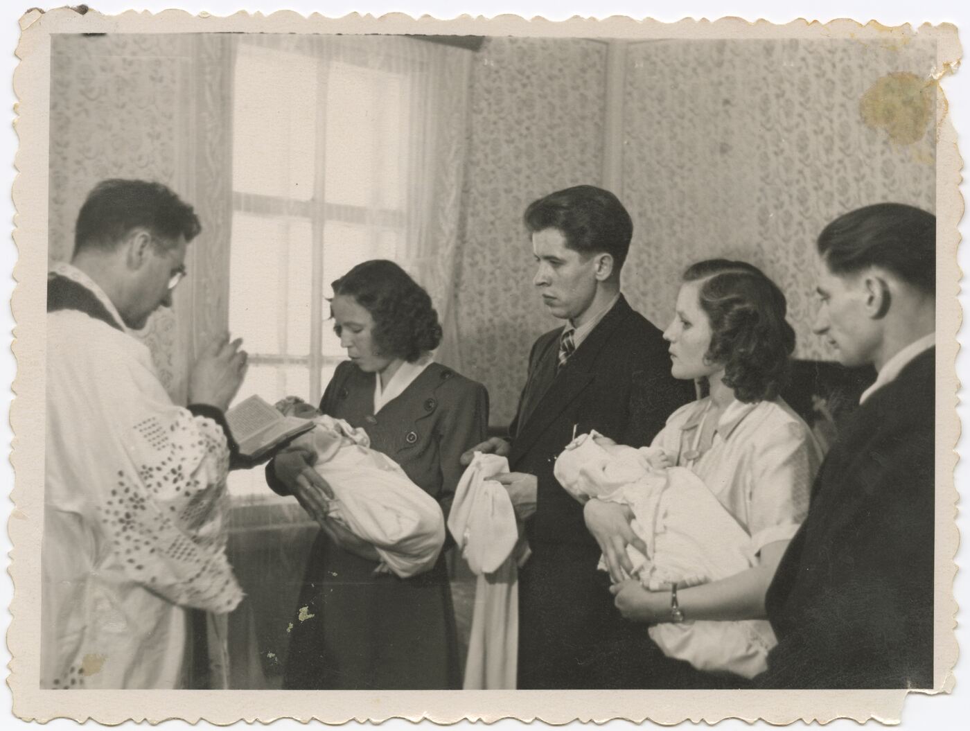 Nežinomas autorius, Novogruckių ir Štriupkų šeimų vaikų krikštynos