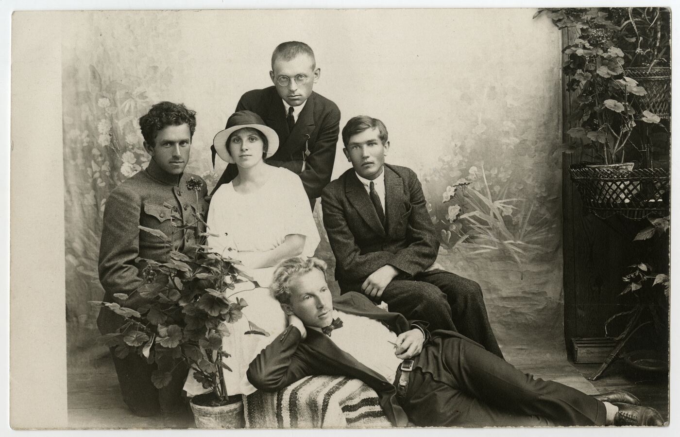 Nežinomas autorius, Bendra fotografija fotoateljė