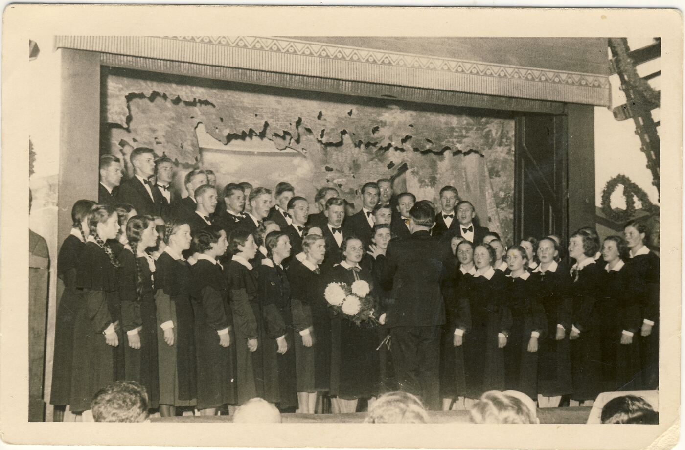 Tauragės mokytojų seminarijos choro koncertas Rygos lietuviams, 1937 m.