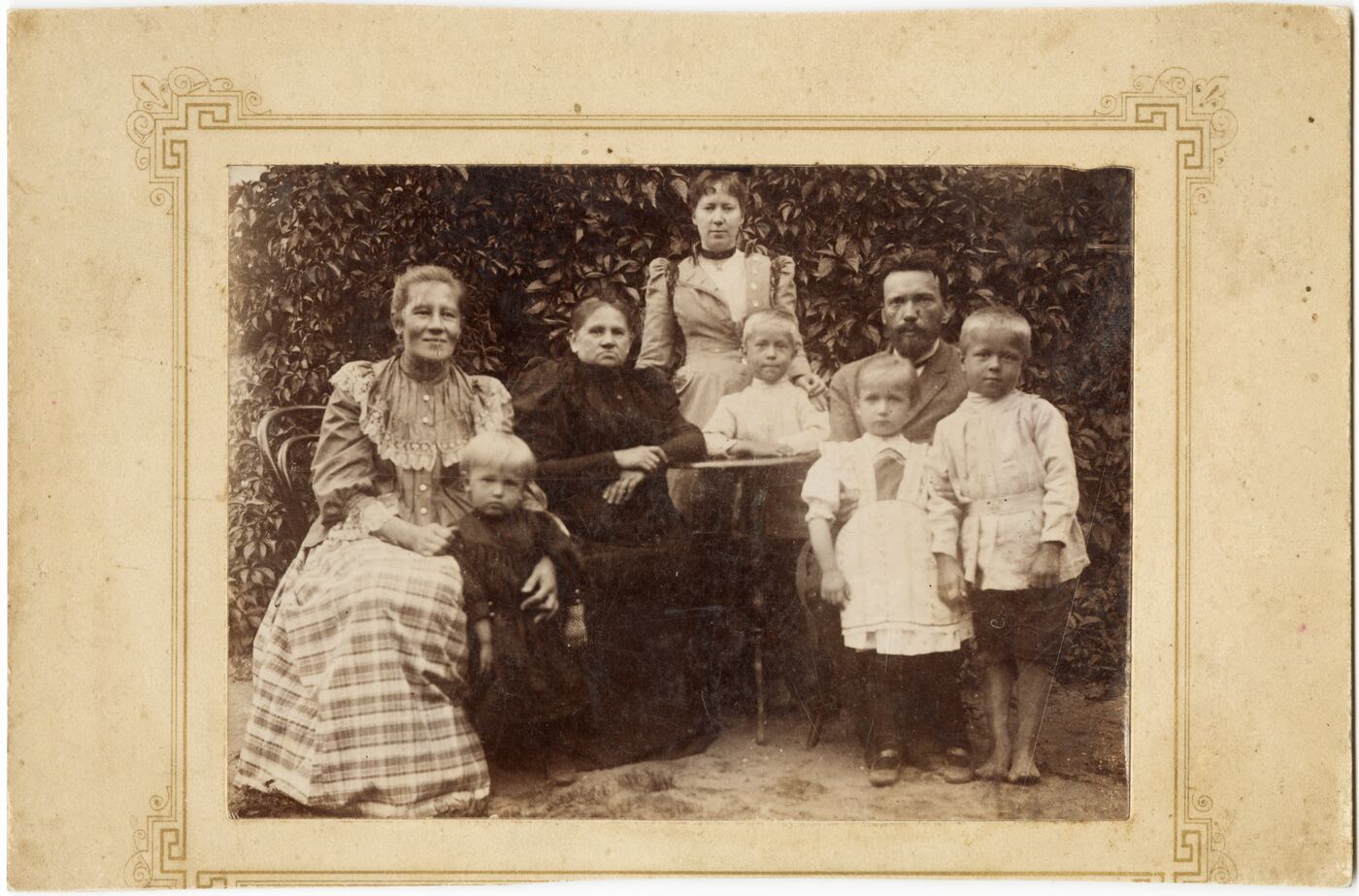 Unknown artist, Mackevičiaus Adolfo šeima